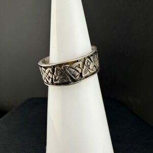 Vintage Estate Toe Ring Silver Celtic Knot Triquetra Adjustable Size 2‎ READ